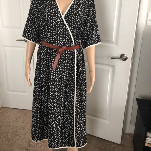 Fox&Royal Black and White Dress - Picture 3 of 4